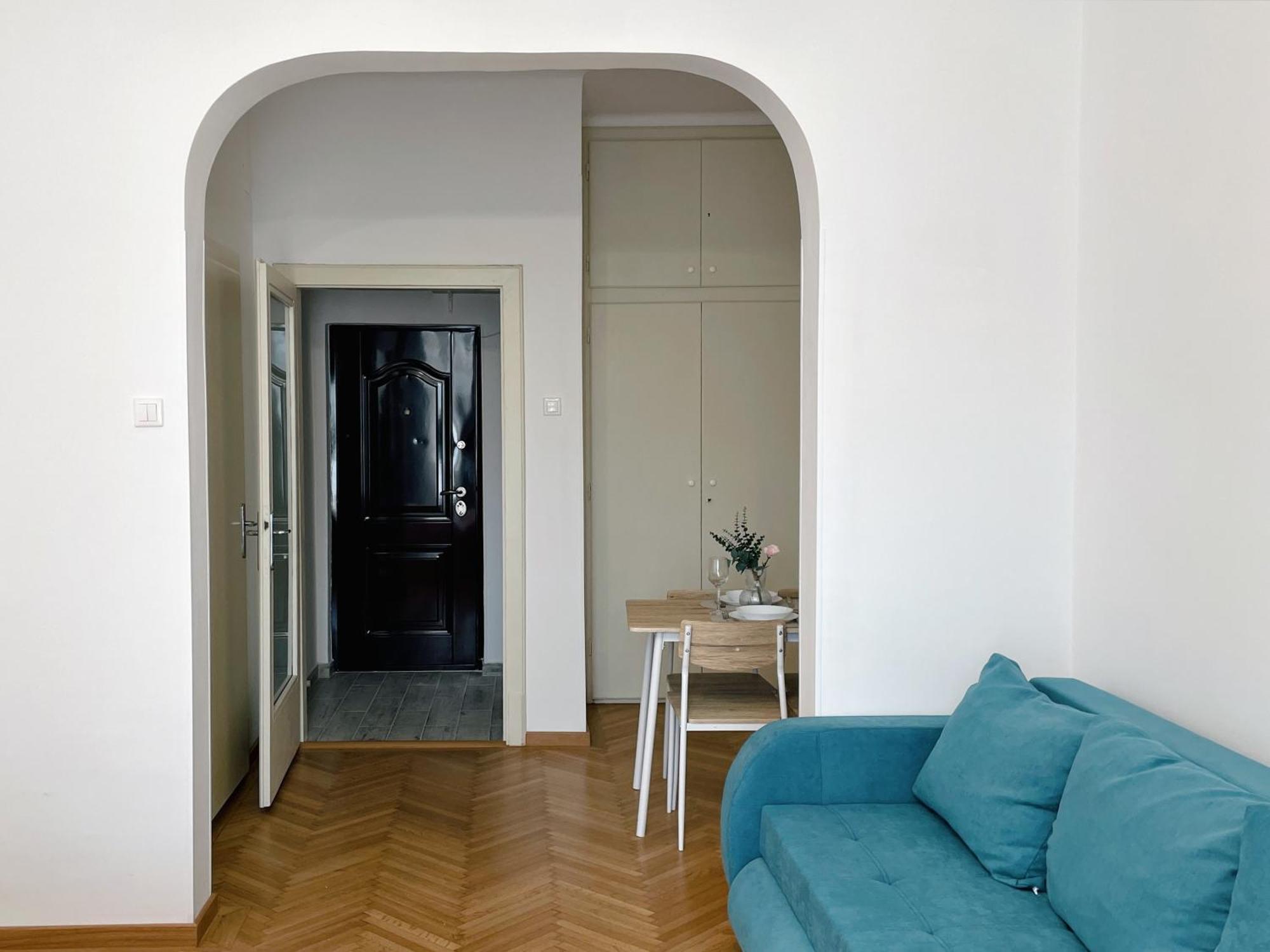 Apartment Pinkfluid - Charming In Prime Location
